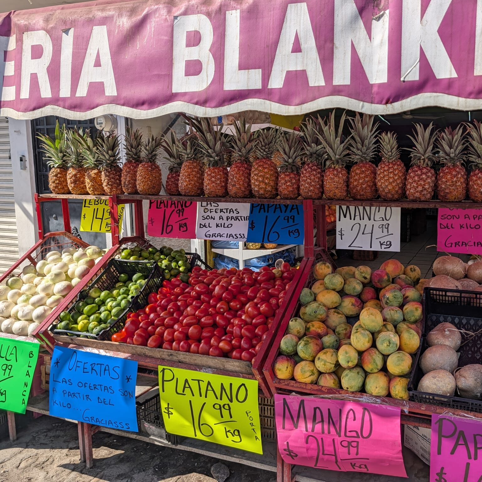Fresh fruit stand in Pitillal